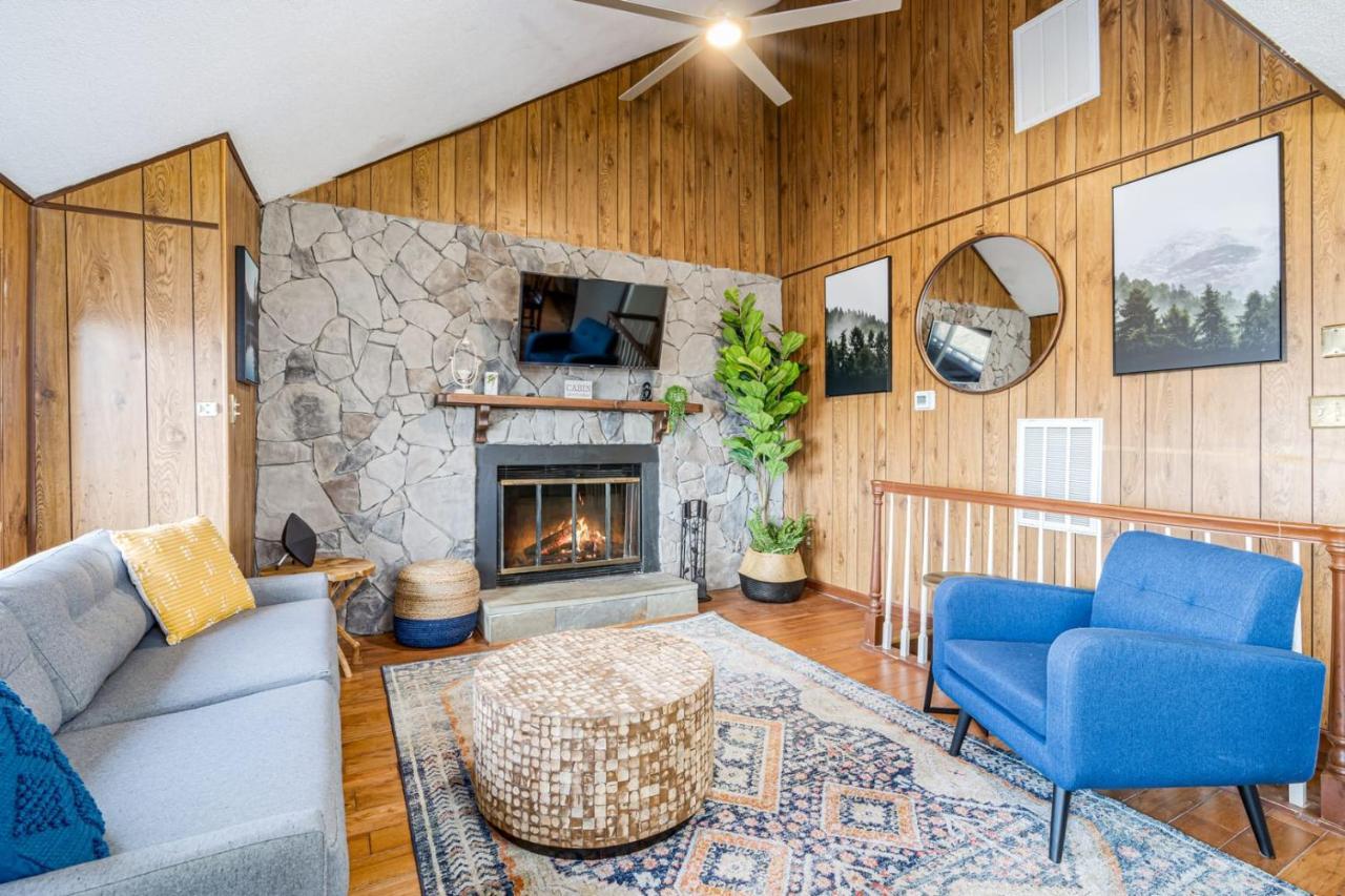 Amazing Views, Hot Tub, Fire Pit, Deck & Fireplace Inwood エクステリア 写真
