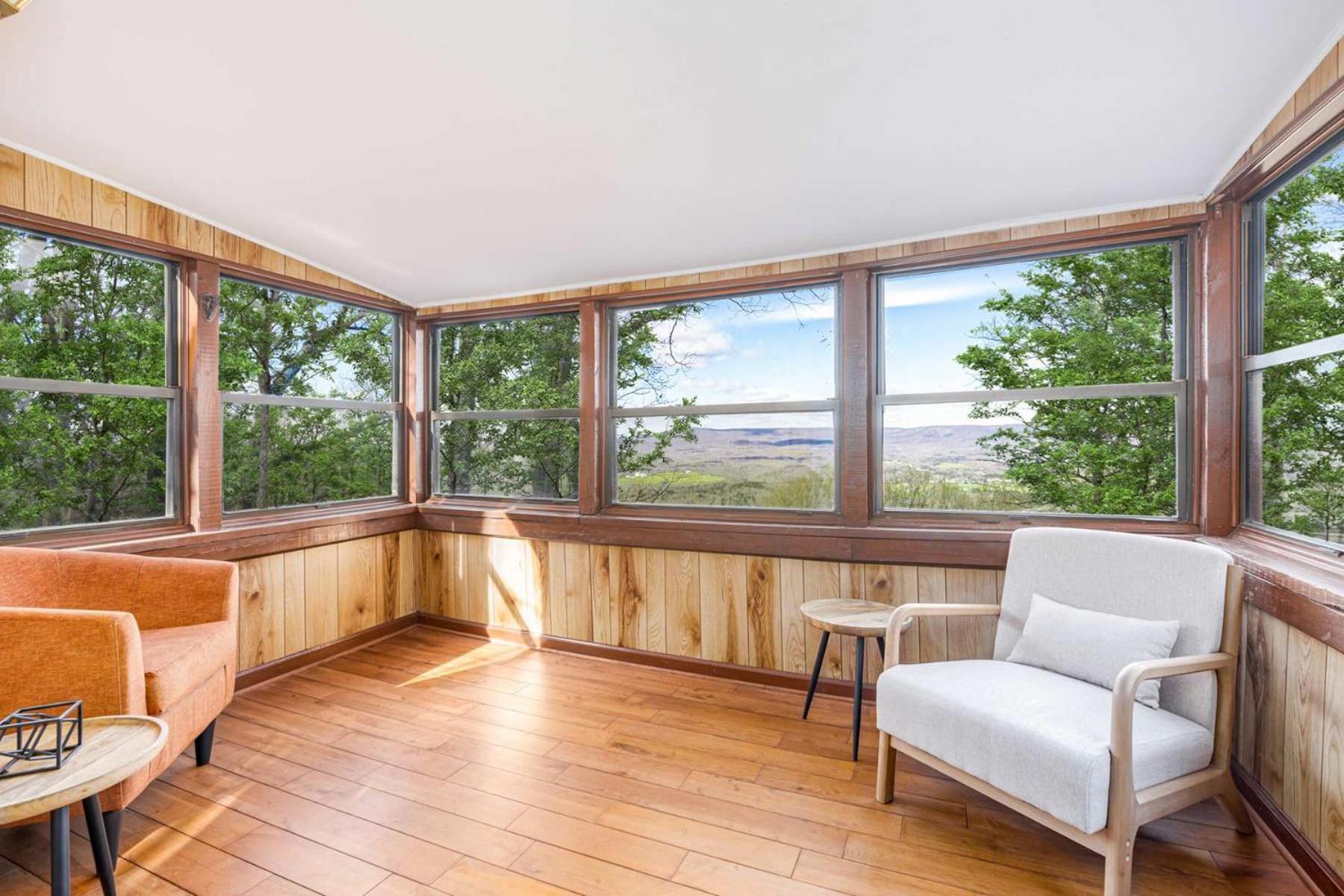 Amazing Views, Hot Tub, Fire Pit, Deck & Fireplace Inwood エクステリア 写真