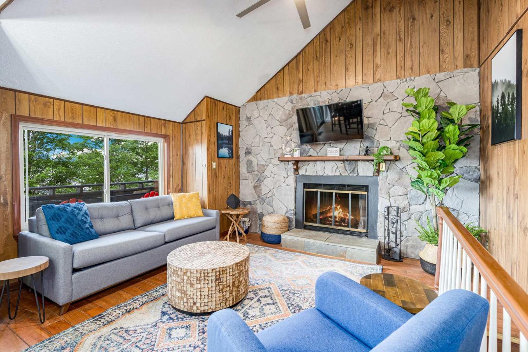 Amazing Views, Hot Tub, Fire Pit, Deck & Fireplace Inwood エクステリア 写真
